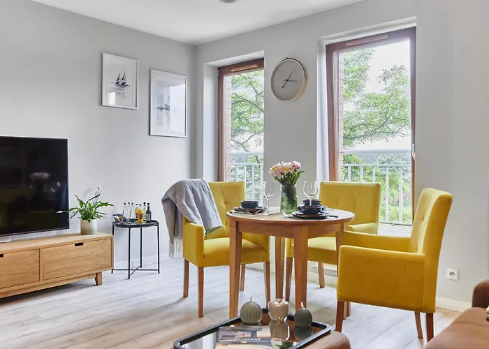 Golden Hour Apartments- Platan 16